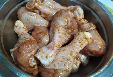 Фото шага рецепта Куриные голени в рукаве с овощами 190004 шаг 6  