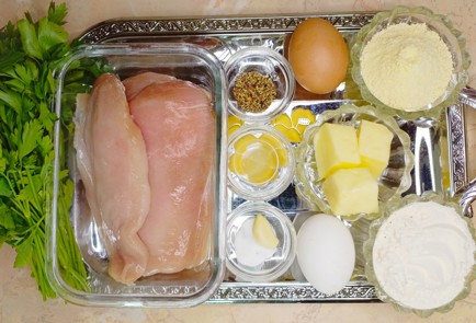 Фото шага рецепта Куриные грудки фаршированные чесночным маслом 187326 шаг 1  