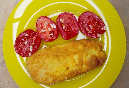 Фото шага рецепта Куриные грудки фаршированные чесночным маслом 187326 шаг 12  