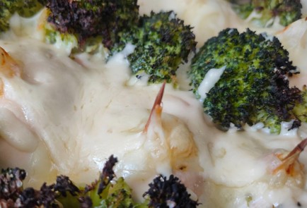 Фото шага рецепта Куриные конвертики с брокколи и сыром 187014 шаг 13  