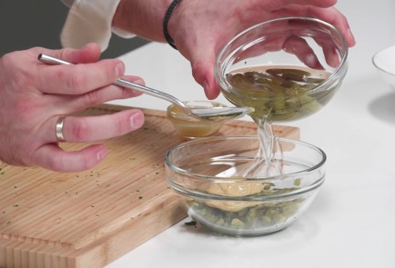 Фото шага рецепта Куриные котлеты с гречкой поцарски 187844 шаг 13