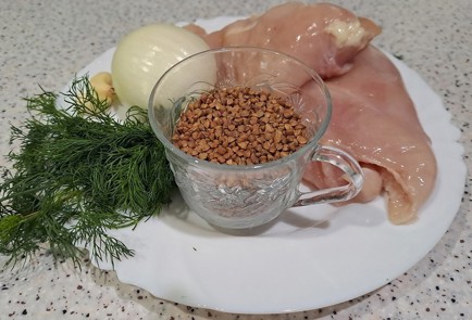 Фото шага рецепта Куриные котлеты в духовке с гречкой 189514 шаг 1  