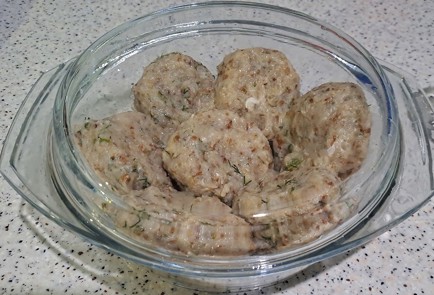 Фото шага рецепта Куриные котлеты в духовке с гречкой 189514 шаг 10  