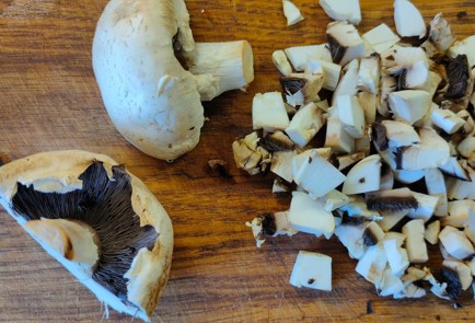 Фото шага рецепта Куриные котлеты с грибами 189254 шаг 10  