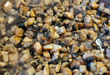 Фото шага рецепта Куриные котлеты с грибами 189254 шаг 14  