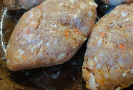 Фото шага рецепта Куриные котлеты с грибами 189254 шаг 18  