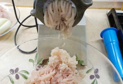 Фото шага рецепта Куриные котлеты с кабачком и укропом 186800 шаг 4  