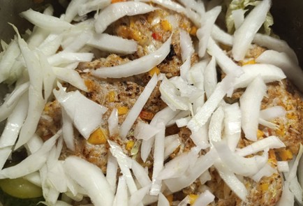 Фото шага рецепта Котлеты из куриного фарша с овощами 190948 шаг 21