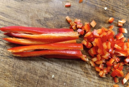 Фото шага рецепта Котлеты из куриного фарша с овощами 190948 шаг 7