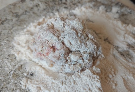 Фото шага рецепта Куриные котлеты с помидором и сыром 189078 шаг 10  