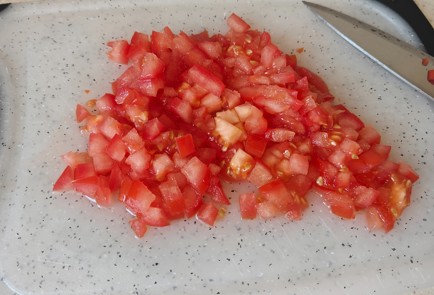 Фото шага рецепта Куриные котлеты с помидором и сыром 189078 шаг 3  