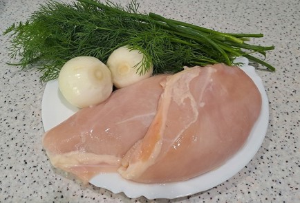 Фото шага рецепта Куриные котлеты с укропом и зеленым луком в духовке 189509 шаг 1  