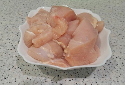 Фото шага рецепта Куриные котлеты с укропом и зеленым луком в духовке 189509 шаг 2  