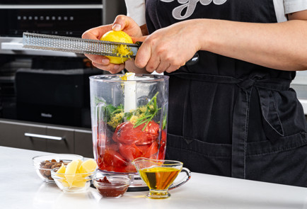 Фото шага рецепта Куриные котлеты в духовке с перечным соусом 191373 шаг 8  