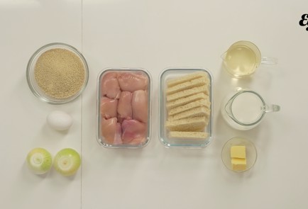 Фото шага рецепта Куриные котлеты 137010 шаг 1  