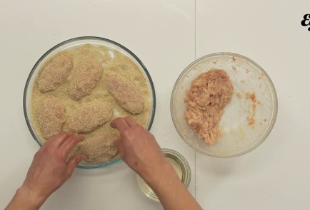 Фото шага рецепта Куриные котлеты 137010 шаг 8  