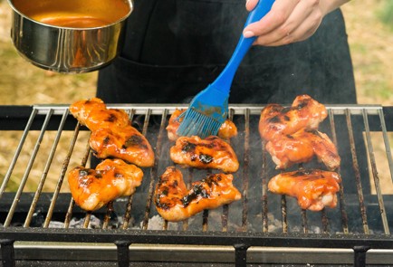 Фото шага рецепта Куриные крылышки в соусе Кровавая Мэри 152606 шаг 10  