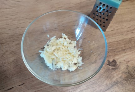 Фото шага рецепта Куриные ножки запеченные в беконе 189428 шаг 1