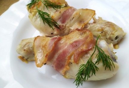 Фото шага рецепта Куриные ножки запеченные в беконе 189428 шаг 9