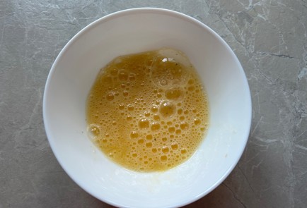 Фото шага рецепта Куриные отбивные 190273 шаг 4  