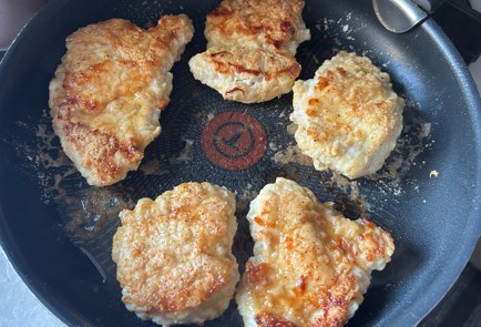 Фото шага рецепта Куриные отбивные 190273 шаг 9  