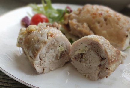 Фото шага рецепта Куриные рулеты с мягким сыром 173702 шаг 12  
