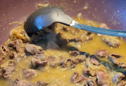 Фото шага рецепта Куриные сердечки карри 151093 шаг 8  