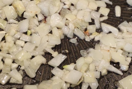 Фото шага рецепта Куриные сердечки со шпинатом в сливочном соусе 173452 шаг 8  