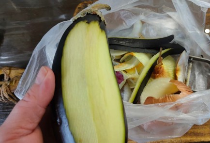 Фото шага рецепта Куриные сердечки тушенные с овощами в сметанном соусе 175893 шаг 5