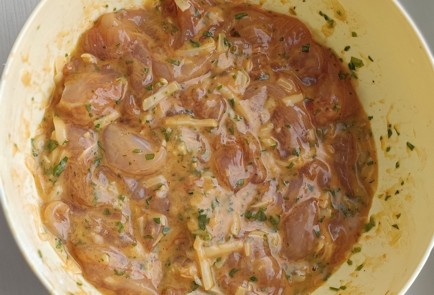 Фото шага рецепта Куриные стрипсы в сырном кляре 174556 шаг 10  