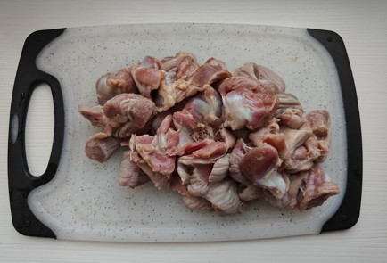 Фото шага рецепта Куриные желудки с картфелем 188832 шаг 1  