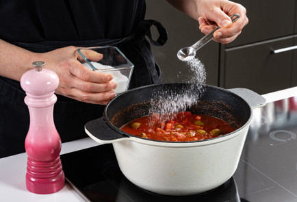 Фото шага рецепта Куриные желудки в томатном соусе 191078 шаг 9  