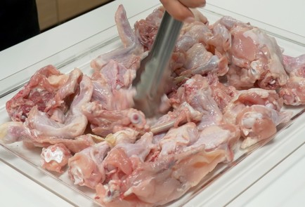 Фото шага рецепта Куриный бульон 151157 шаг 1  