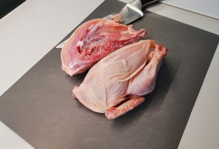 Фото шага рецепта Куриный бульон 190600 шаг 1  