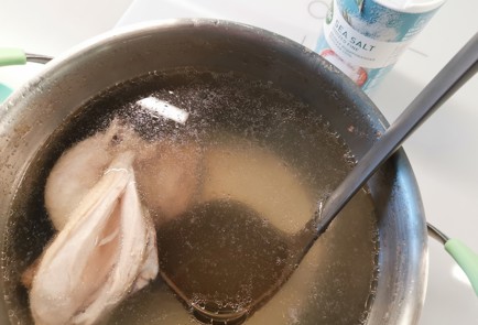 Фото шага рецепта Куриный бульон 190600 шаг 10  