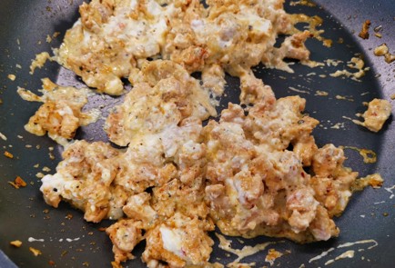 Фото шага рецепта Куриный фарш в соусе дорблю 186826 шаг 7  