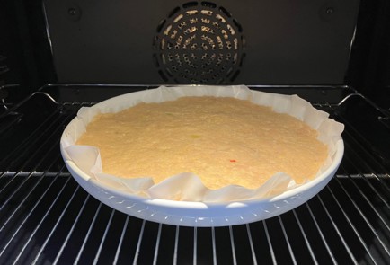 Фото шага рецепта Куриный пирог с кабачком на кукурузной муке 186931 шаг 10  