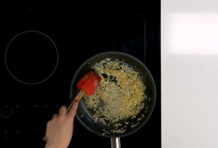 Фото шага рецепта Куриный рулет 140877 шаг 2  