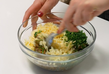 Фото шага рецепта Куриный рулет 140877 шаг 5  