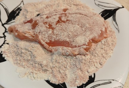 Фото шага рецепта Куриный шницель 175122 шаг 12  