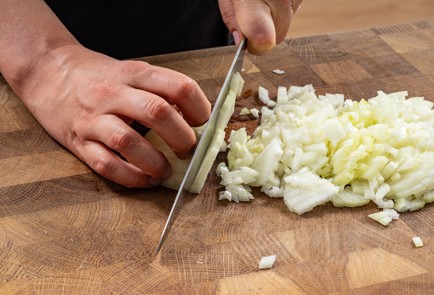 Фото шага рецепта Куриный соус 188907 шаг 2  