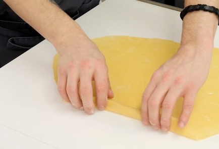 Фото шага рецепта Куриный суп из базарной курицы с домашней лапшой 126509 шаг 3  