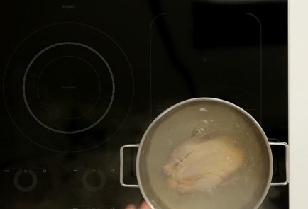 Фото шага рецепта Куриный суп из базарной курицы с домашней лапшой 126509 шаг 5  