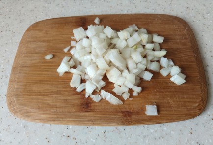 Фото шага рецепта Куриный суп с чесночными сухариками 175933 шаг 2  