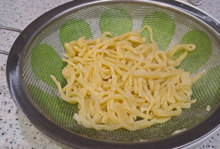 Фото шага рецепта Куриный суп с домашней пастой 190099 шаг 10  