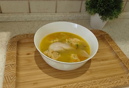Фото шага рецепта Куриный суп с сырными клецками 190912 шаг 12  