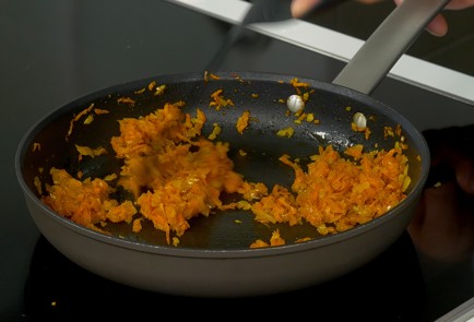 Фото шага рецепта Куриный суп с вермишелью 57997 шаг 7  