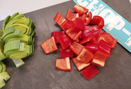 Фото шага рецепта Куриный суп 188777 шаг 2