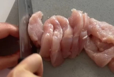 Фото шага рецепта Курочка с корейским конжаковым рисом 187702 шаг 1