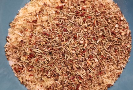 Фото шага рецепта Кускус с беконом и вялеными томатами 153026 шаг 2  